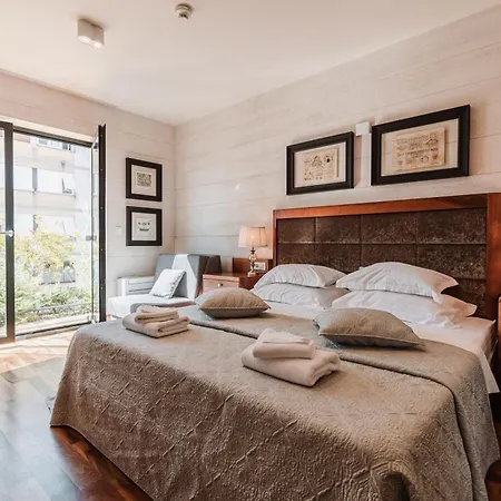 Penthouse Vinci Apartment