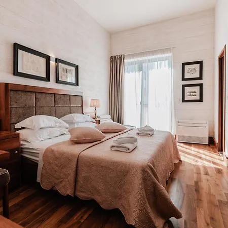 Apartment Penthouse Vinci *